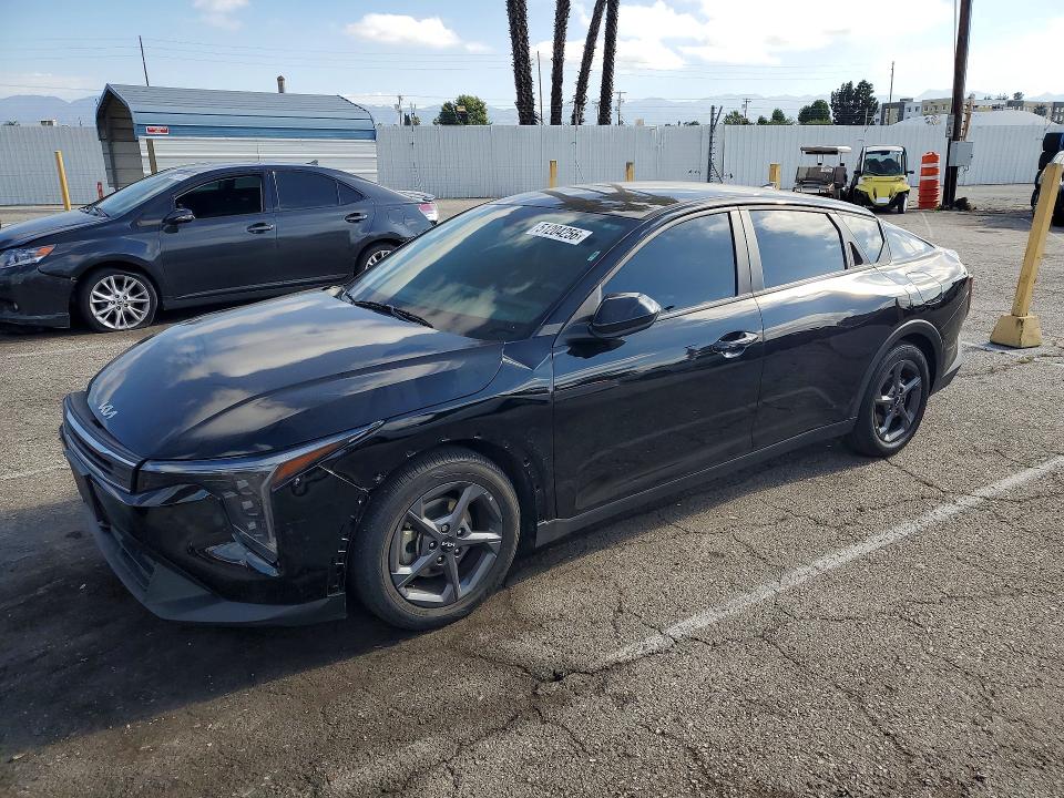 51204256 :رقم المزاد ، 3KPFT4DE3SE017982 vin ، 2025 Kia K4 مزاد بيع