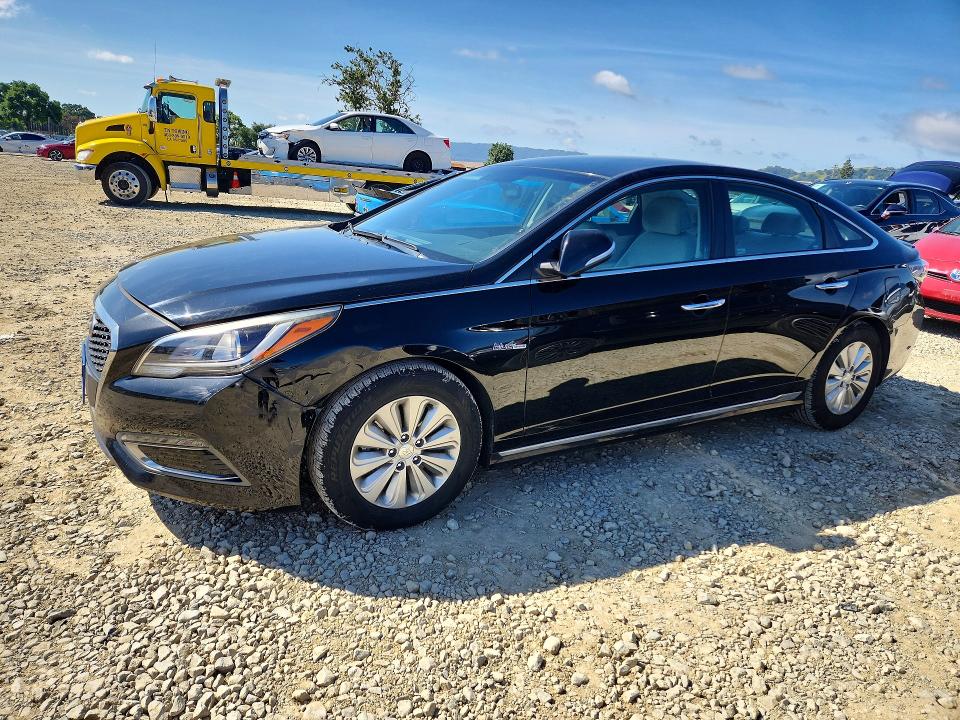 Auction sale of the 2017 Hyundai Sonata Hybrid, vin: KMHE24L1XHA051518, lot number: 51179816