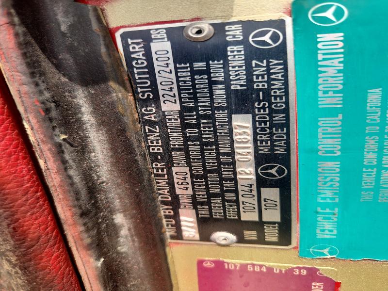 51105006 :رقم المزاد ، 10704412041837 vin ، 1977 Mercedes-benz 450 Sl مزاد بيع
