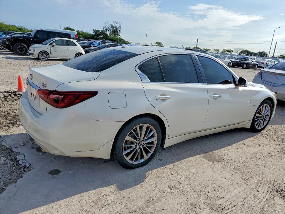 Продажа на аукционе авто 2018 Infiniti Q50, vin: JN1EV7AP4JM361790, номер лота: 51947076