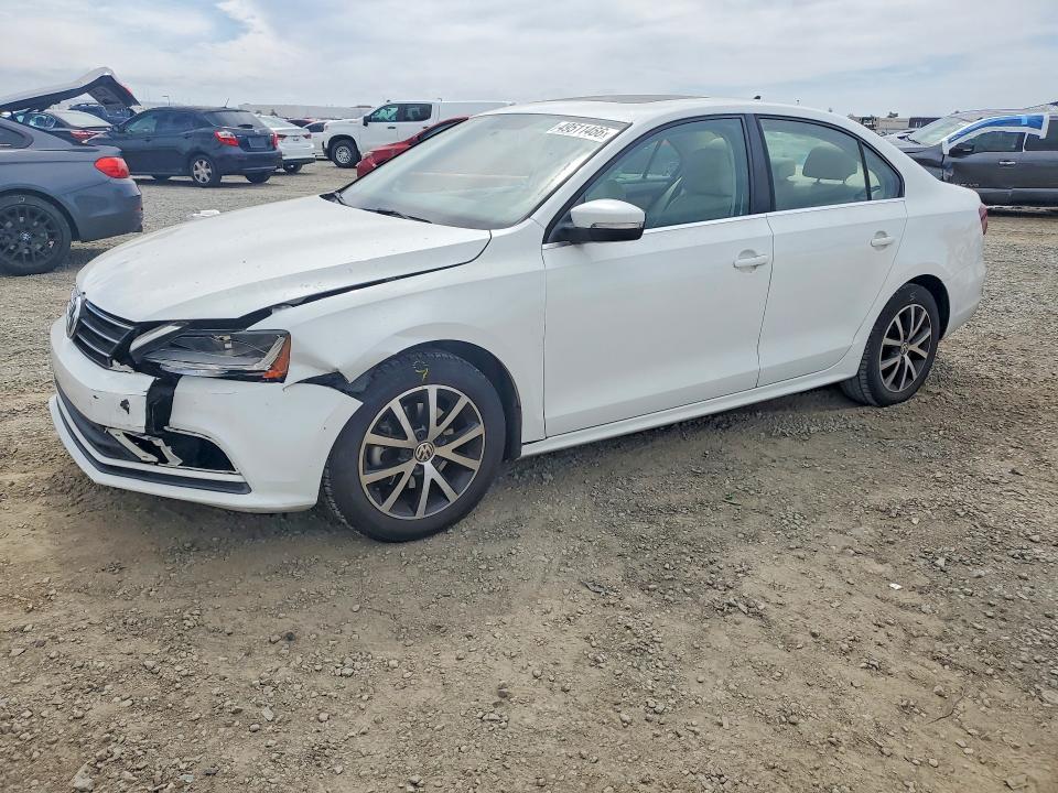 49511466 :رقم المزاد ، 3VWDB7AJ0HM318671 vin ، 2017 Volkswagen Jetta مزاد بيع
