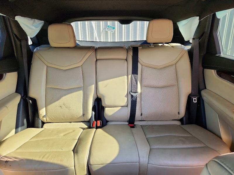 50602166 :رقم المزاد ، 1GYKNFRS5JZ225572 vin ، 2018 Cadillac Xt5 مزاد بيع