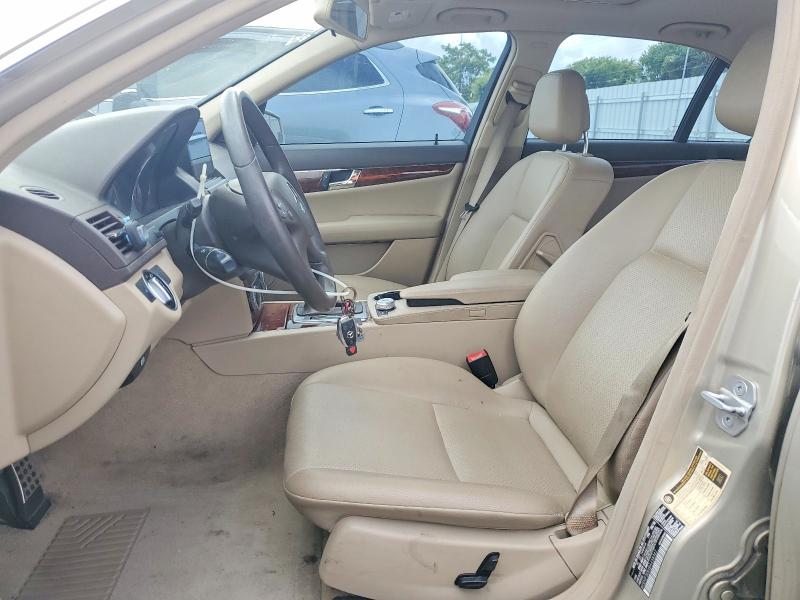 2011 Mercedes-benz C მანქანა იყიდება აუქციონზე, vin: WDDGF5EBXBA458362, აუქციონის ნომერი: 50647016