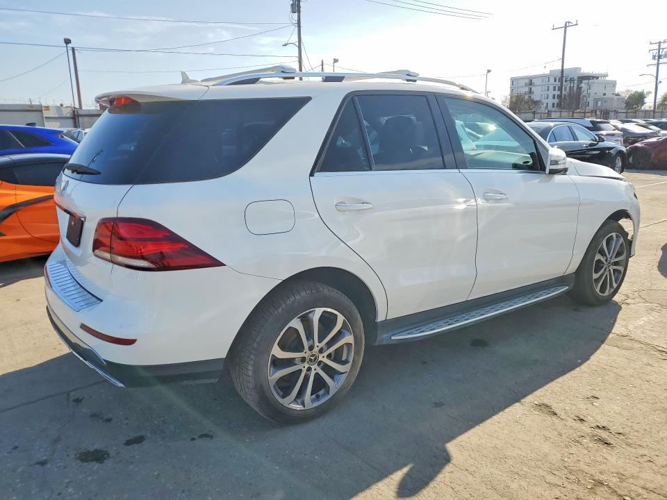 48779526 :رقم المزاد ، 4JGDA5JB3HA921030 vin ، 2017 Mercedes-benz Gle مزاد بيع