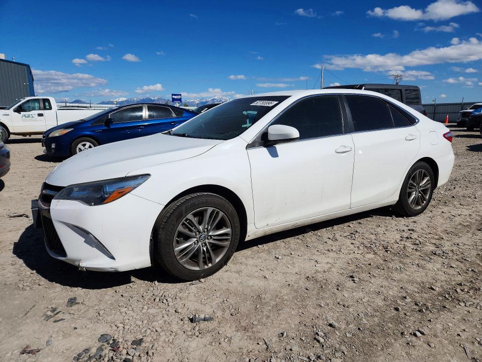 50768996 :رقم المزاد ، 4T1BF1FK7GU260805 vin ، 2016 Toyota Camry مزاد بيع