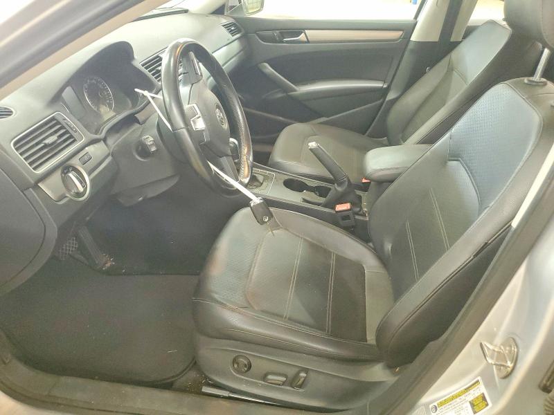 50154576 :رقم المزاد ، 1VWAT7A3XFC038546 vin ، 2015 Volkswagen Passat مزاد بيع