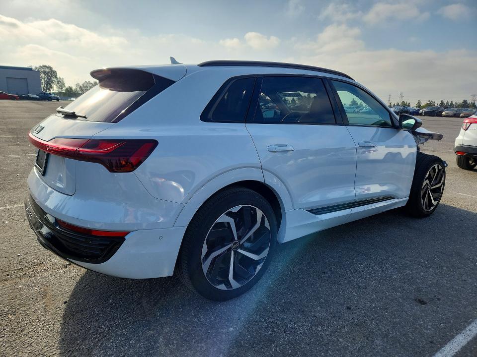 Продаж на аукціоні авто 2024 Audi Q8 E-tron, vin: WA15AAGE9RB048361, номер лоту: 51796746