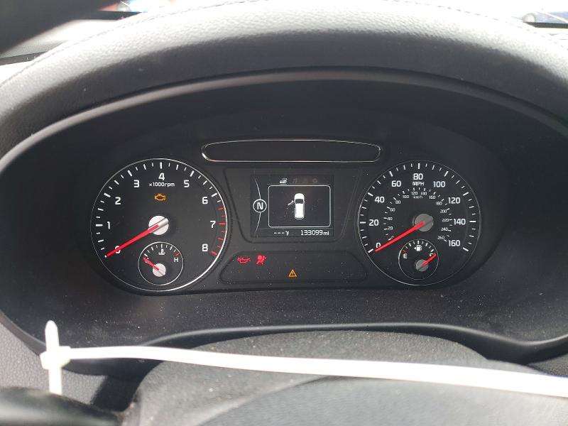 48352446 :رقم المزاد ، 5XYPGDA58JG375707 vin ، 2018 Kia Sorento مزاد بيع