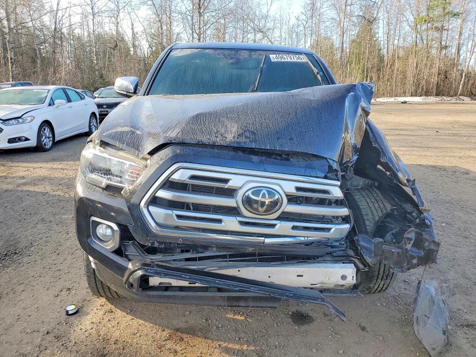 49679756 :رقم المزاد ، 5TFGZ5AN6JX122513 vin ، 2018 Toyota Tacoma مزاد بيع