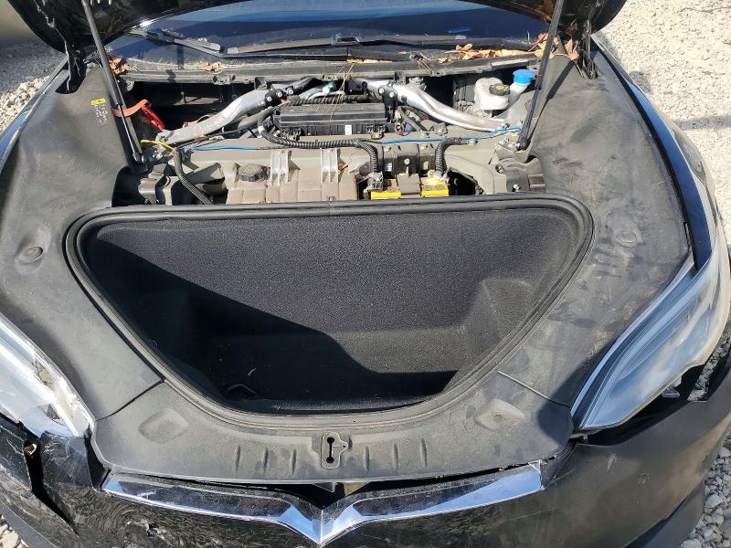 2018 Tesla Model S მანქანა იყიდება აუქციონზე, vin: 5YJSA1E24JF249099, აუქციონის ნომერი: 48878226