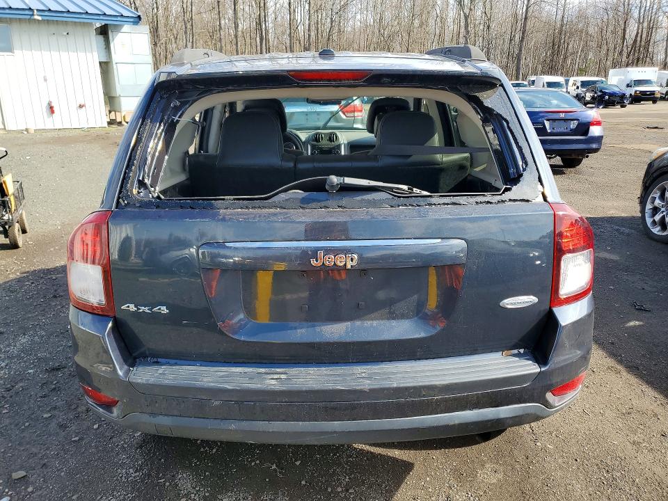 49681766 :رقم المزاد ، 1C4NJDEB5FD207456 vin ، 2015 Jeep Compass مزاد بيع