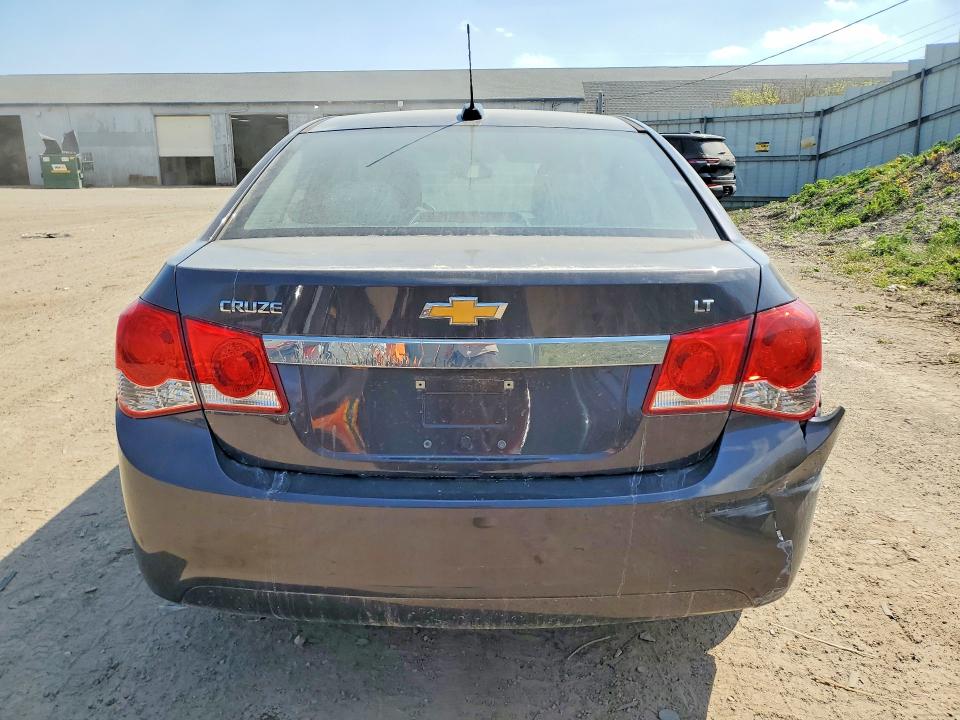 2015 Chevrolet Cruze მანქანა იყიდება აუქციონზე, vin: 1G1PC5SBXF7141412, აუქციონის ნომერი: 51151486