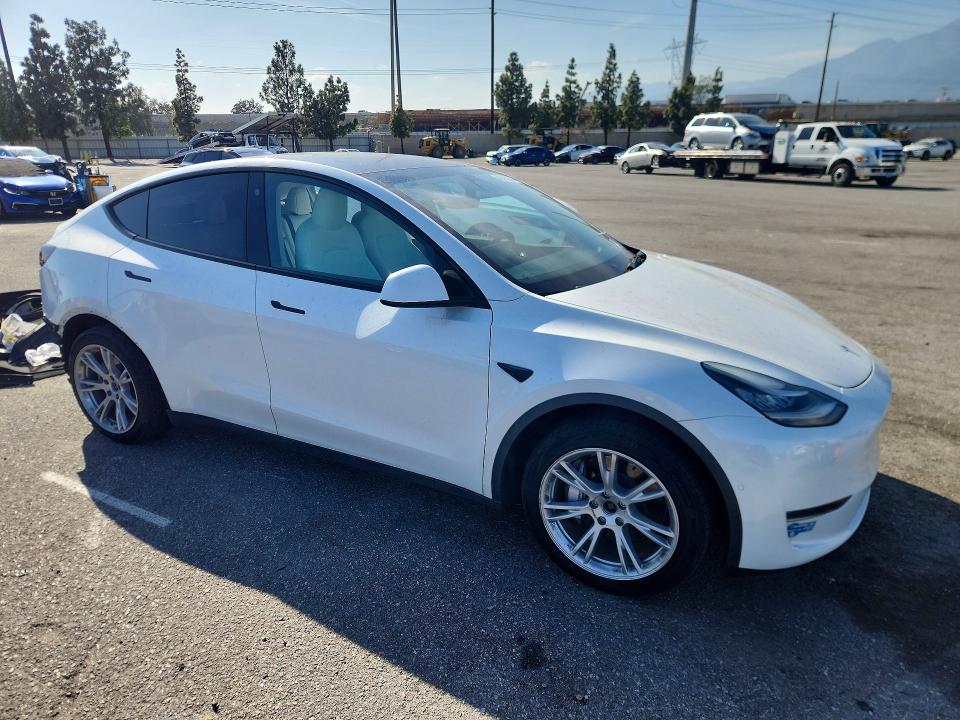 Продаж на аукціоні авто 2021 Tesla Model Y, vin: 5YJYGAEE6MF195389, номер лоту: 46760206