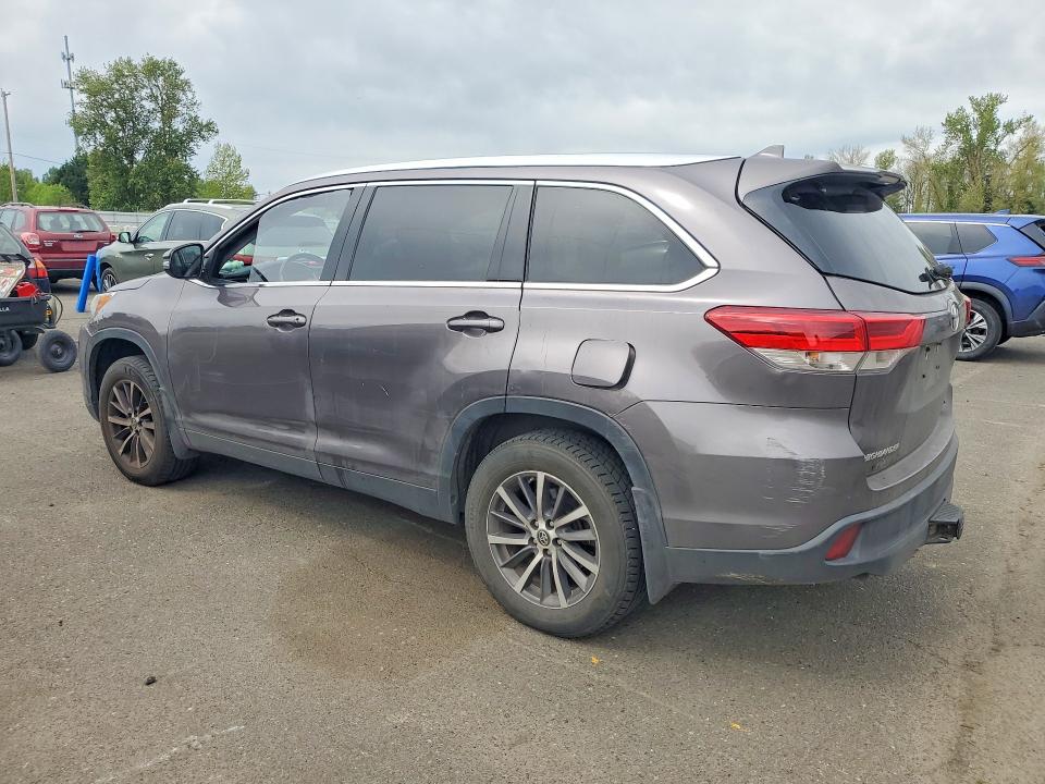 50766466 :رقم المزاد ، 5TDJZRFHXKS953407 vin ، 2019 Toyota Highlander مزاد بيع