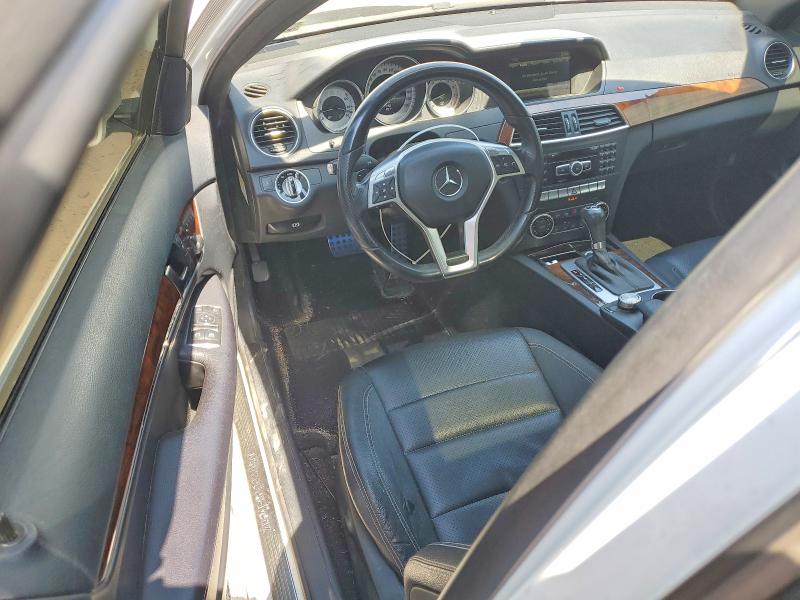 49668376 :رقم المزاد ، WDDGJ4HB3EG195833 vin ، 2014 Mercedes-benz C مزاد بيع