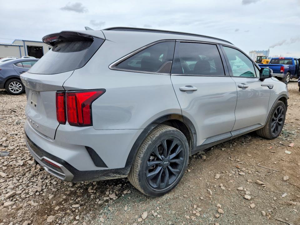 51111886 :رقم المزاد ، 5XYRK4LF0NG093533 vin ، 2022 Kia Sorento مزاد بيع