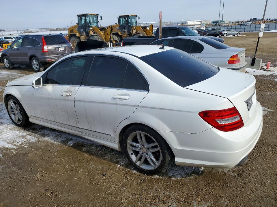 2014 Mercedes-benz C მანქანა იყიდება აუქციონზე, vin: WDDGF8AB5EA901576, აუქციონის ნომერი: 48144816
