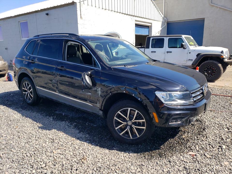 Продаж на аукціоні авто 2021 Volkswagen Tiguan, vin: 3VV2B7AX8MM067215, номер лоту: 48633076