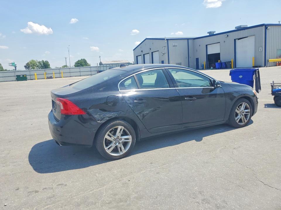 51302556 :رقم المزاد ، YV126MFK2F1336222 vin ، 2015 Volvo S60 مزاد بيع