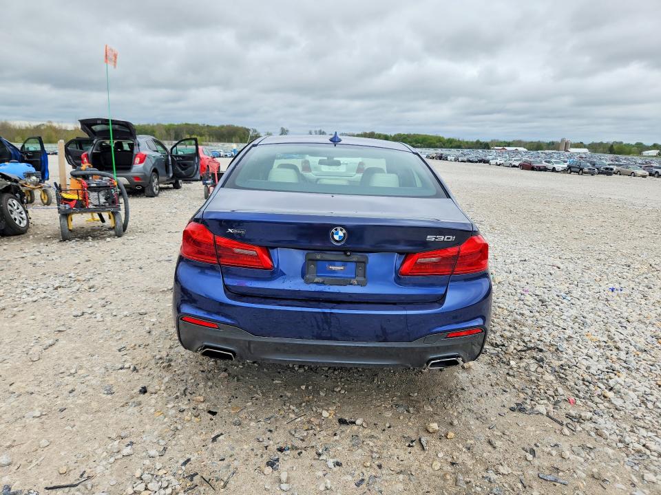 51308076 :رقم المزاد ، WBAJA7C58JWA73178 vin ، 2018 Bmw 530 مزاد بيع
