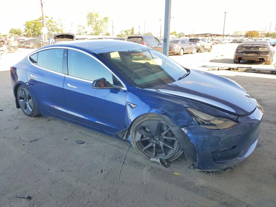 49938406 :رقم المزاد ، 5YJ3E1EA3LF611782 vin ، 2020 Tesla Model 3 مزاد بيع
