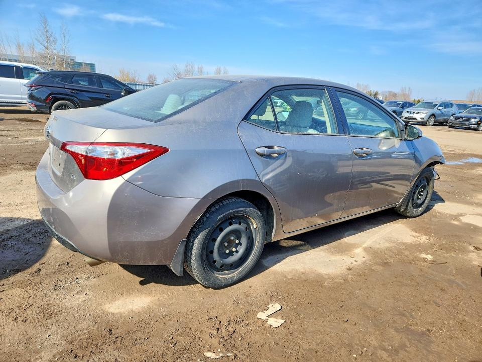 46634396 :رقم المزاد ، 2T1BURHE6FC264596 vin ، 2015 Toyota Corolla مزاد بيع