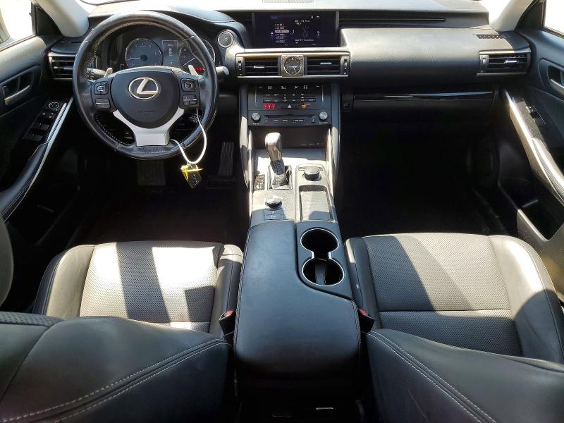 49868656 :رقم المزاد ، JTHBA1D26H5052821 vin ، 2017 Lexus Is مزاد بيع