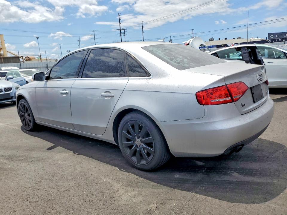 51526916 :رقم المزاد ، WAUFFAFL3BN052662 vin ، 2011 Audi A4 مزاد بيع