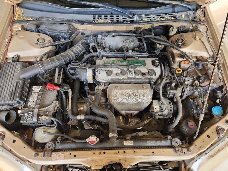 2000 Honda Accord მანქანა იყიდება აუქციონზე, vin: 1HGCG6586YA099781, აუქციონის ნომერი: 49507296