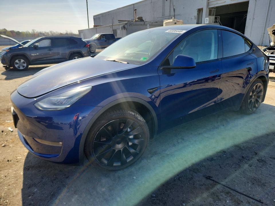2021 Tesla Model Y მანქანა იყიდება აუქციონზე, vin: 5YJYGAEE7MF143821, აუქციონის ნომერი: 48306446