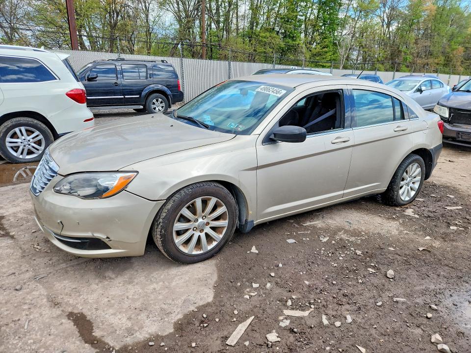 2014 Chrysler 200 მანქანა იყიდება აუქციონზე, vin: 1C3CCBBG7EN114134, აუქციონის ნომერი: 49862456