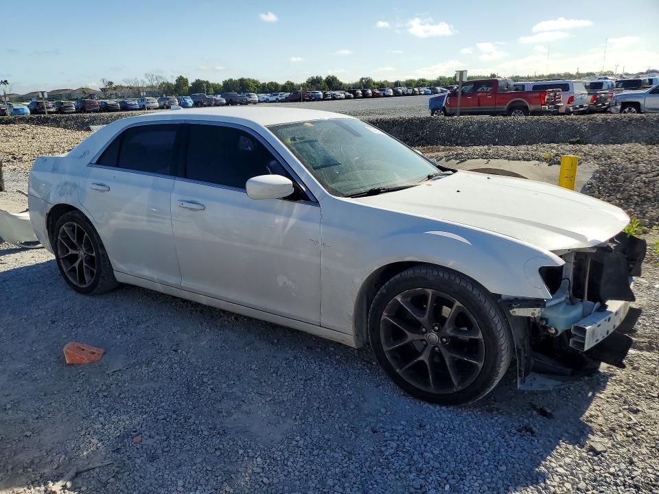 Aukcja sprzedaży 2016 Chrysler 300, vin: 2C3CCAAG6GH273797, numer aukcji: 50793736
