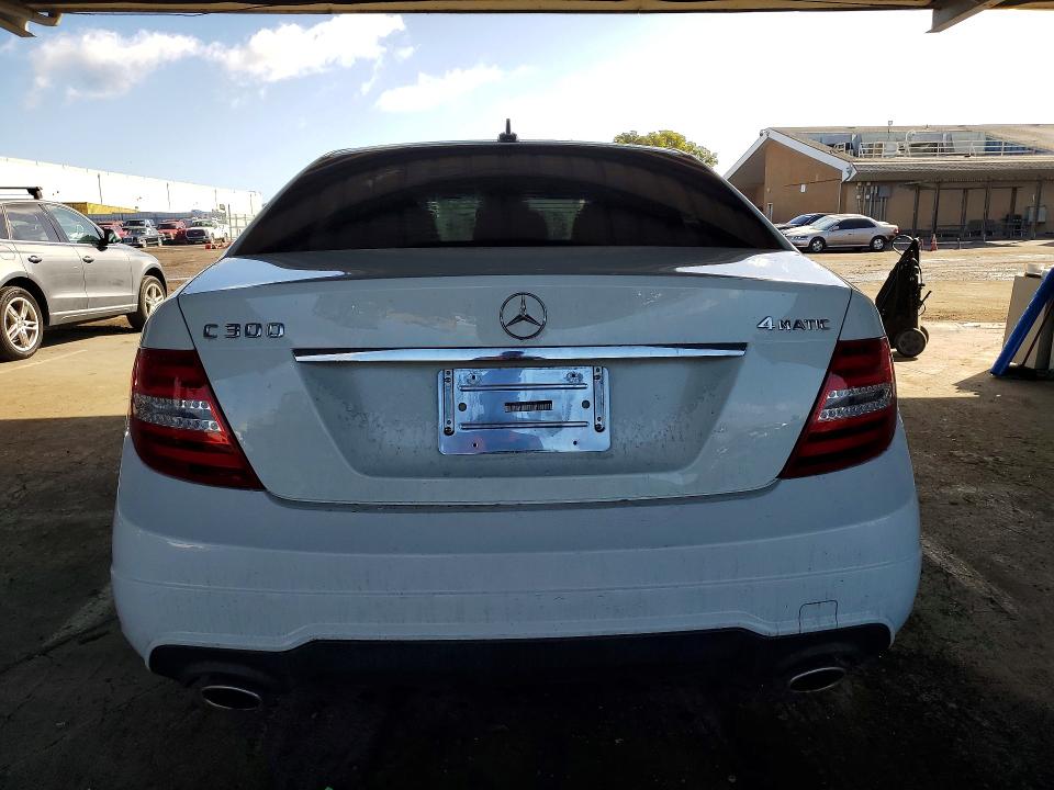 2012 Mercedes-benz C მანქანა იყიდება აუქციონზე, vin: WDDGF8BB0CR238124, აუქციონის ნომერი: 48362996