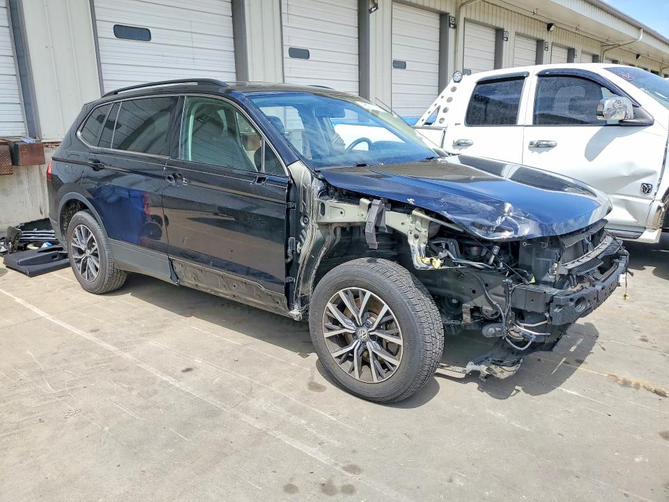 48537026 :رقم المزاد ، 3VV2B7AX6KM182862 vin ، 2019 Volkswagen Tiguan مزاد بيع