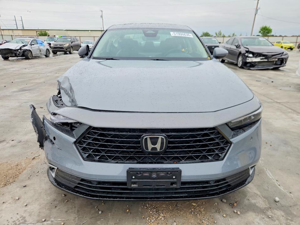 Продажа на аукционе авто 2024 Honda Accord, vin: 1HGCY2F89RA090224, номер лота: 51906836