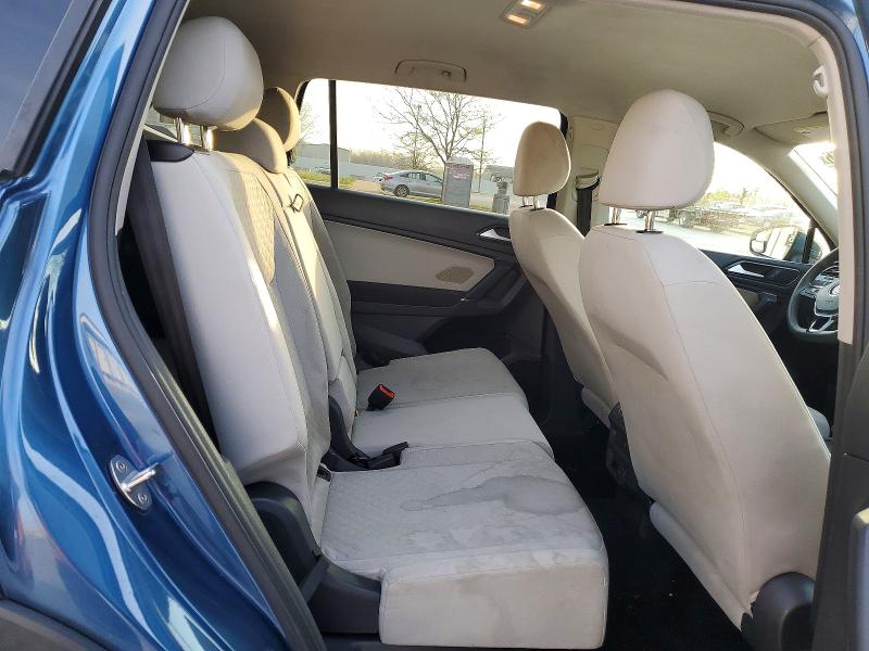 48348066 :رقم المزاد ، 3VV1B7AX8JM120535 vin ، 2018 Volkswagen Tiguan مزاد بيع