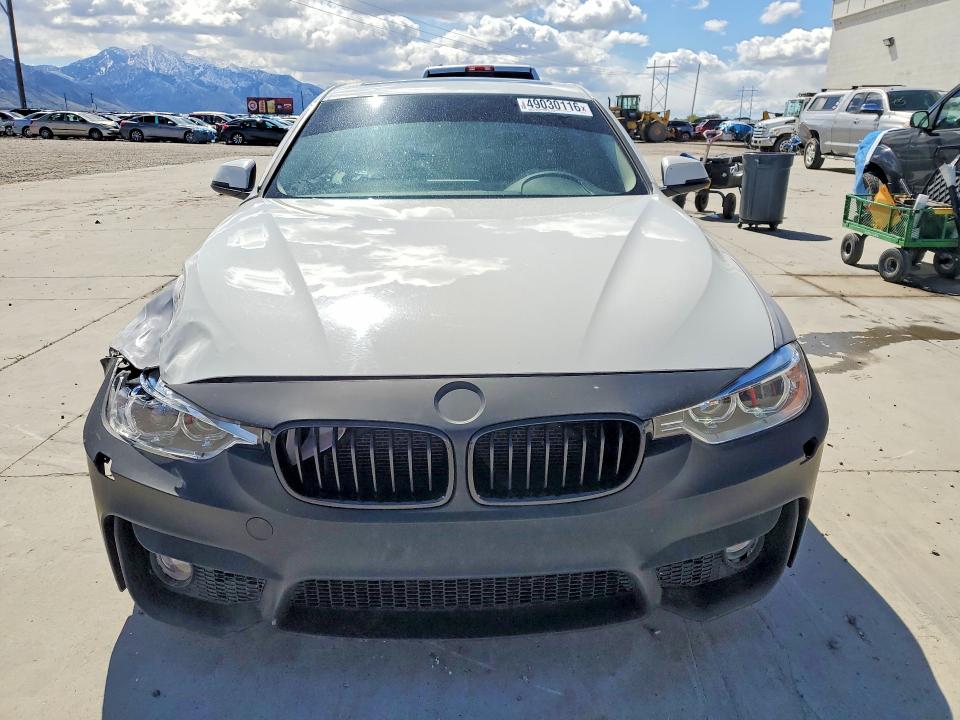 49030116 :رقم المزاد ، WBA3A5C51DF350915 vin ، 2013 Bmw 328 مزاد بيع