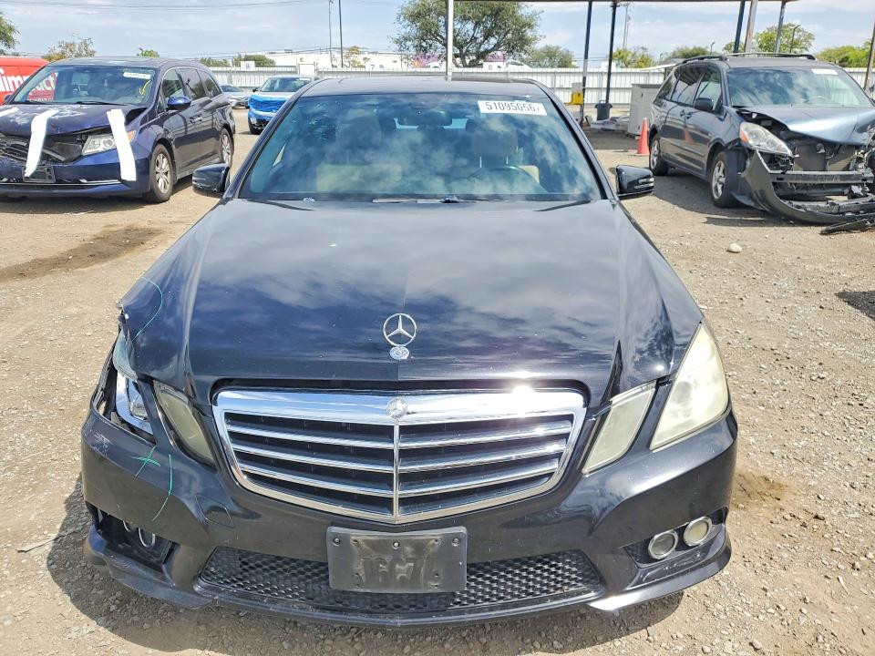 51095066 :رقم المزاد ، WDDHF5GBXAA021820 vin ، 2010 Mercedes-benz E مزاد بيع