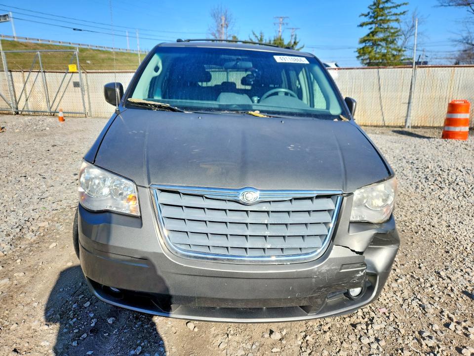 49110866 :رقم المزاد ، 2A4RR5D17AR344911 vin ، 2010 Chrysler Town And Country مزاد بيع