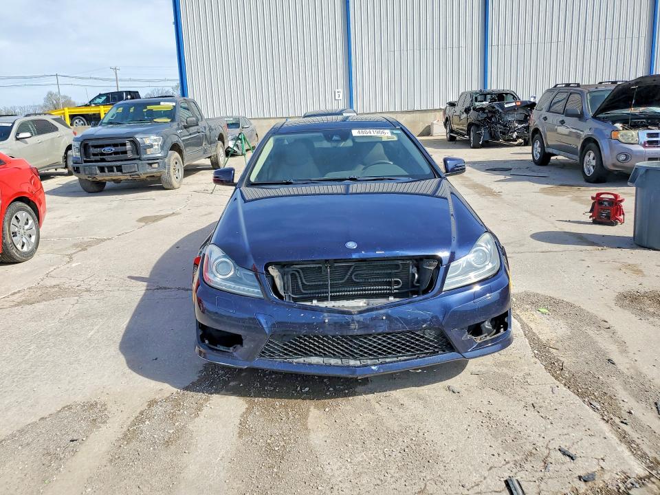 Продажа на аукционе авто 2012 Mercedes-benz C, vin: WDDGJ4HB7CF772706, номер лота: 48041906