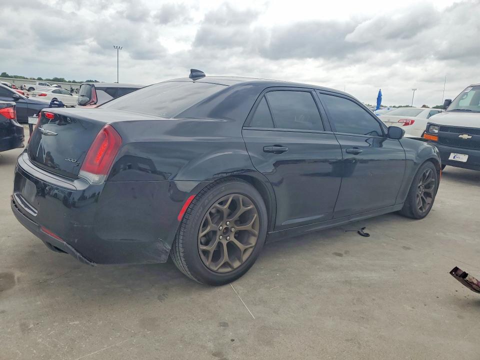 Продаж на аукціоні авто 2016 Chrysler 300, vin: 2C3CCABG8GH307737, номер лоту: 49842586