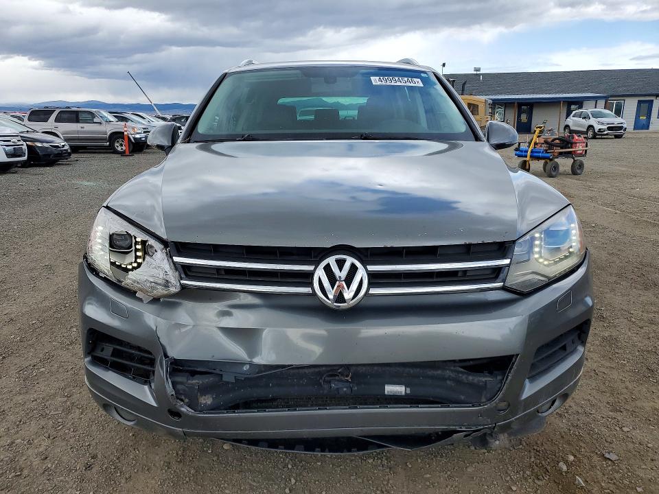 49994546 :رقم المزاد ، WVGFF9BP3BD002243 vin ، 2011 Volkswagen Touareg مزاد بيع