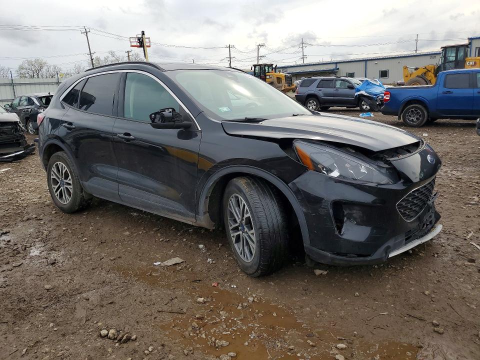 50165026 :رقم المزاد ، 1FMCU9H68LUA95673 vin ، 2020 Ford Escape مزاد بيع