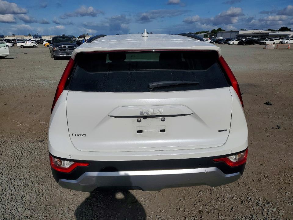 50826216 :رقم المزاد ، KNDCS3LF1P5063694 vin ، 2023 Kia Niro مزاد بيع