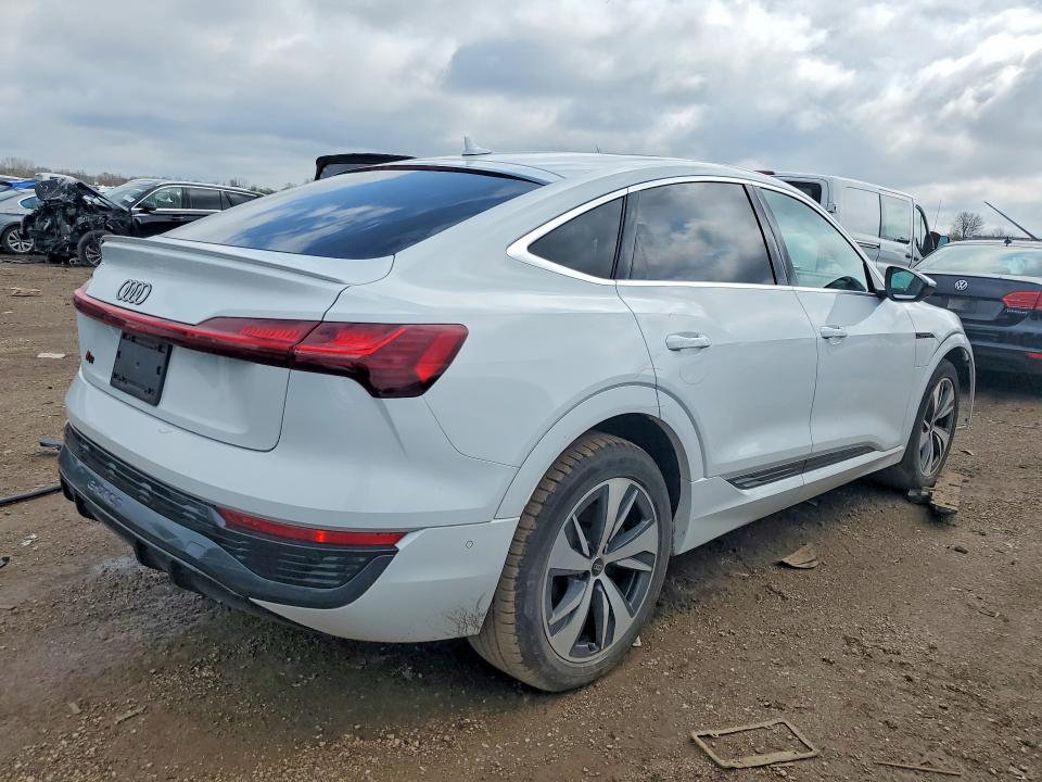 Aukcja sprzedaży 2024 Audi Q8 E-tron, vin: WA1CAAGE0RB007771, numer aukcji: 49975926