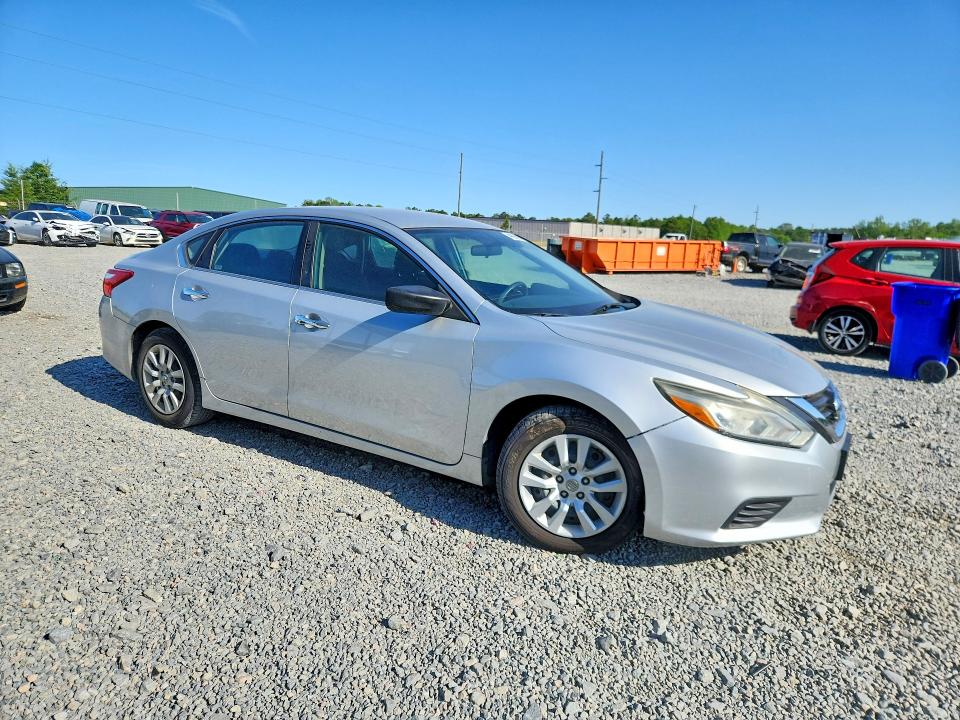 Продаж на аукціоні авто 2017 Nissan Altima, vin: 1N4AL3AP6HC160165, номер лоту: 49896986