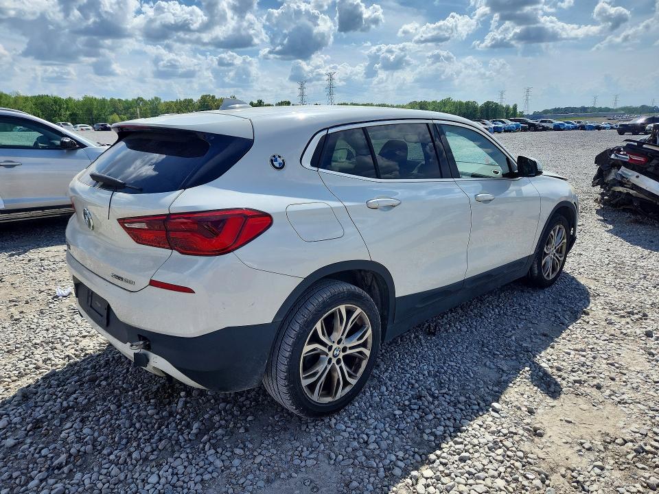 49080446 :رقم المزاد ، WBXYJ3C38JEJ75501 vin ، 2018 Bmw X2 مزاد بيع
