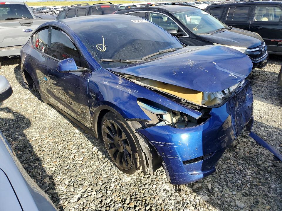 48806486 :رقم المزاد ، 5YJYGAEE0MF216852 vin ، 2021 Tesla Model Y مزاد بيع
