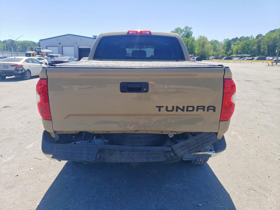 51299496 :رقم المزاد ، 5TFDW5F19HX585192 vin ، 2017 Toyota Tundra مزاد بيع