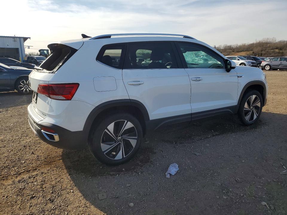 Продажа на аукционе авто 2023 Volkswagen Taos, vin: 3VVUX7B28PM370495, номер лота: 48317436